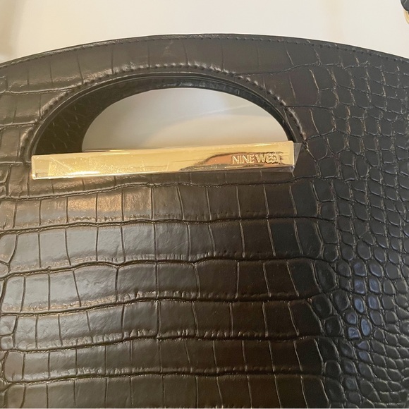 Nine West Black Faux Croc Bucket Bag with Adjustable and Detachable Strap - Picture 3 of 10
